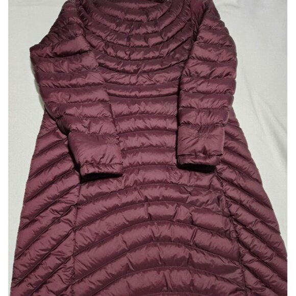 L.LBean Women's Ultralight 850 Down Hooded Coat Three Quarter Length Dark Plum L - Picture 14 of 16